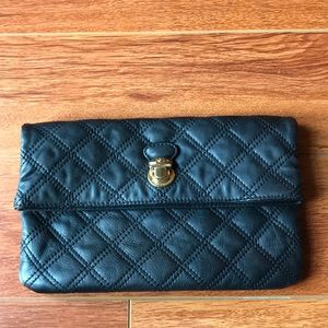 MARC JACOBS LEATHER CLUTCH!